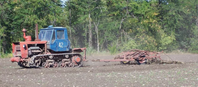 гусеничный трактор Т-150